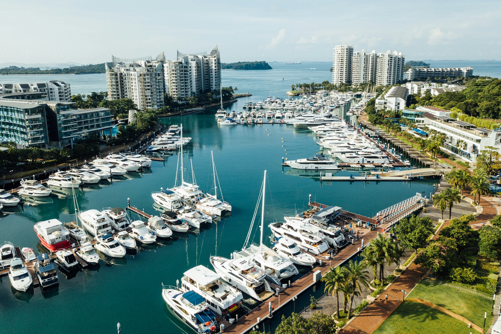 Navigating the Future: Luxury Waterfront Real Estate Investments in 2025 and Beyond